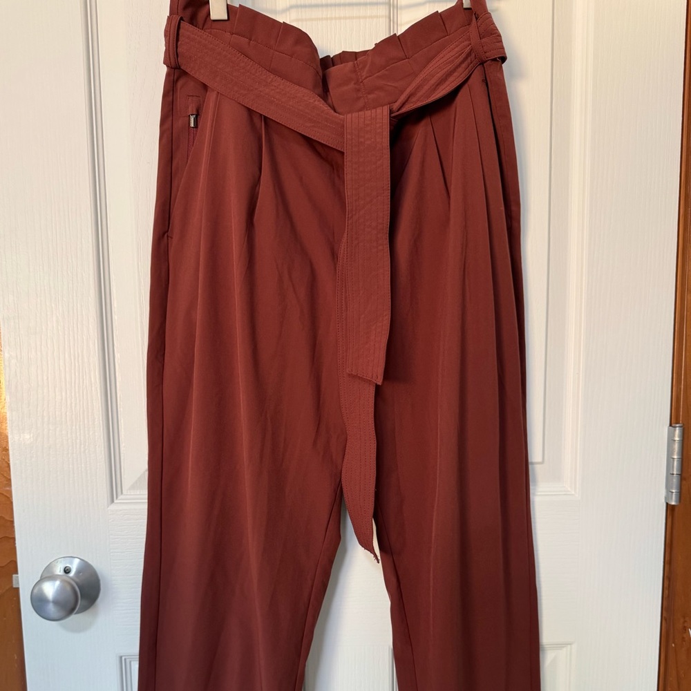 Athleta Women’s Breezy On-the-go Pants